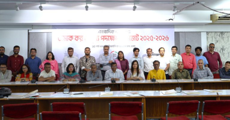 সিগারেট করকাঠামোয় সংস্কারে রাজস্ব বাড়বে