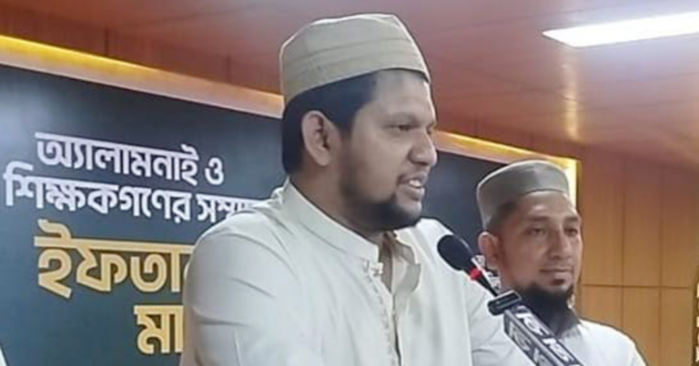 রাষ্ট্র এখনো পরিপূর্ণ স্বাধীন হয়নি: তথ্য উপদেষ্টা মাহফুজ