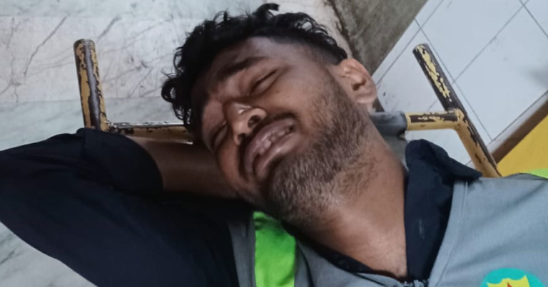 বাসের ধাক্কায় ট্রাফিক সহায়ক শিক্ষার্থী আহত
