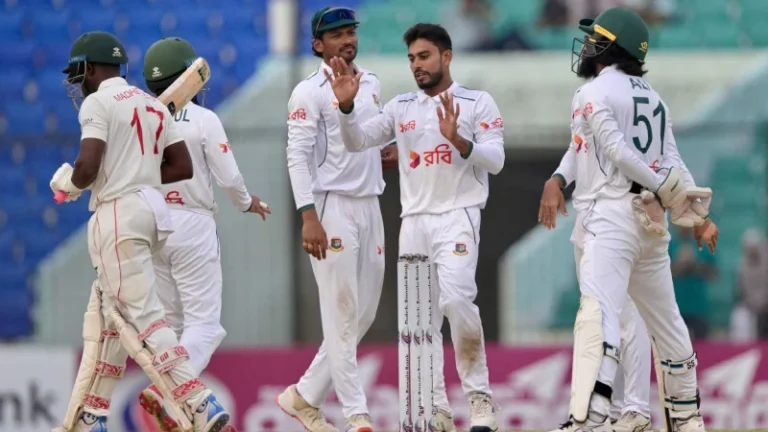 মিরাজের অলরাউন্ড নৈপুণ্যে ইনিংস ব্যবধানে জয় বাংলাদেশের