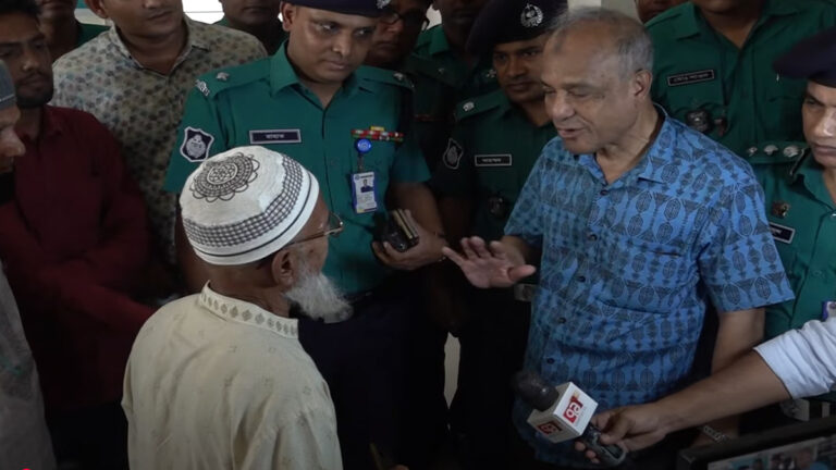 ৪ বিয়ে করে বিপদে বৃদ্ধ, থানায় স্বরাষ্ট্র উপদেষ্টার মুখোমুখি