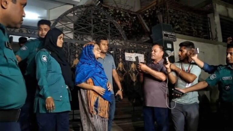 ব্যারিস্টার তুরিন আফরোজ গ্রেপ্তার
