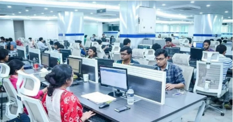 দীর্ঘ ছুটি শেষে অফিস-আদালত খুলেছে আজ