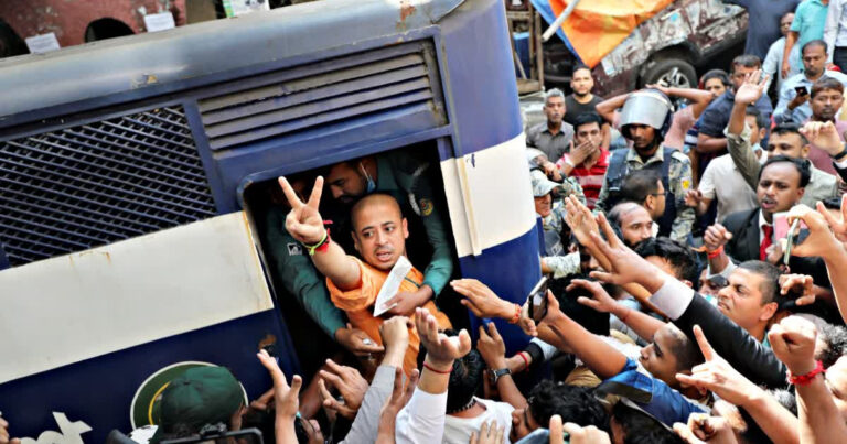 রাষ্ট্রদ্রোহ মামলায় জামিন পেলেন চিন্ময় কৃষ্ণ দাস