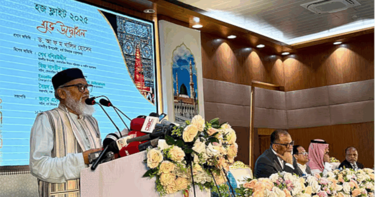 হজ ফ্লাইট উদ্বোধন, রাতে প্রথম ফ্লাইটে যাচ্ছেন ৩৯৮ জন