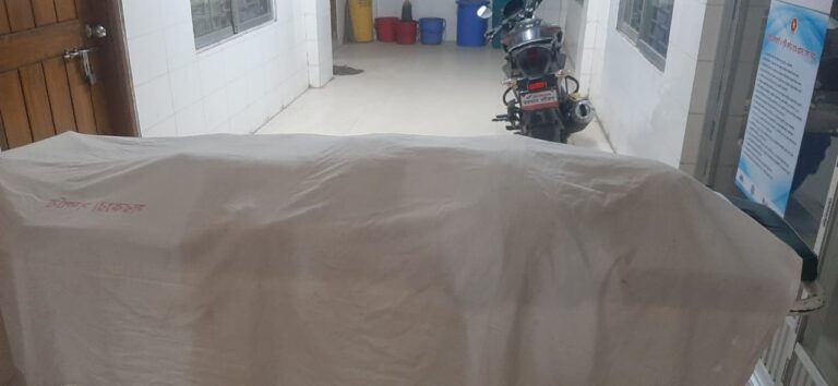 নোয়াখালীতে ট্রাকের ধাক্কায় অটোরিকশার মা-মেয়ে নিহত
