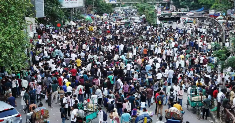 শাহবাগ ছেড়েছে ছাত্রদল, যান চলাচল স্বাভাবিক