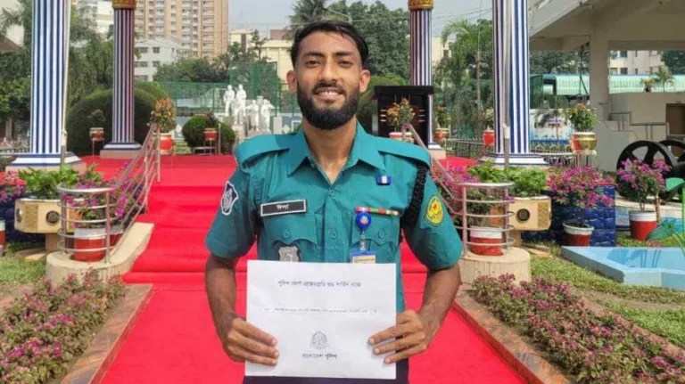 আইজি ব্যাজ পেলেন ফুটবলার ঈসা