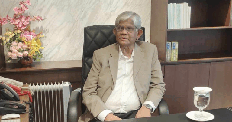 টাকা ছাপিয়ে বাজেট বাস্তবায়ন করব না: অর্থ উপদেষ্টা