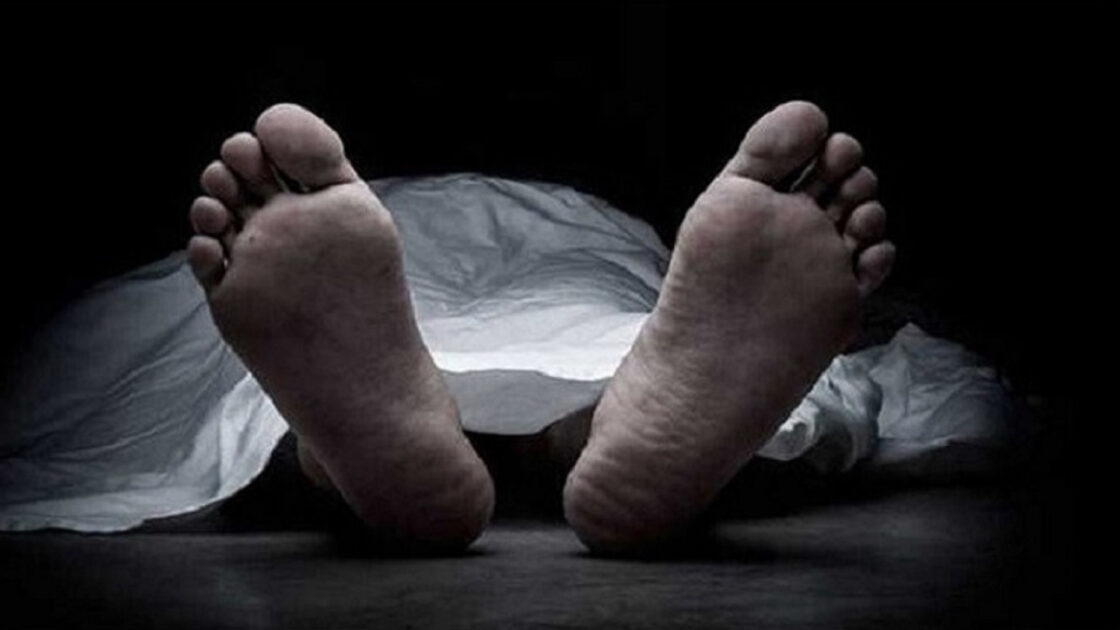 বটগাছের ডালে ঝুলছিল ট্রাক চালকের মরদেহ