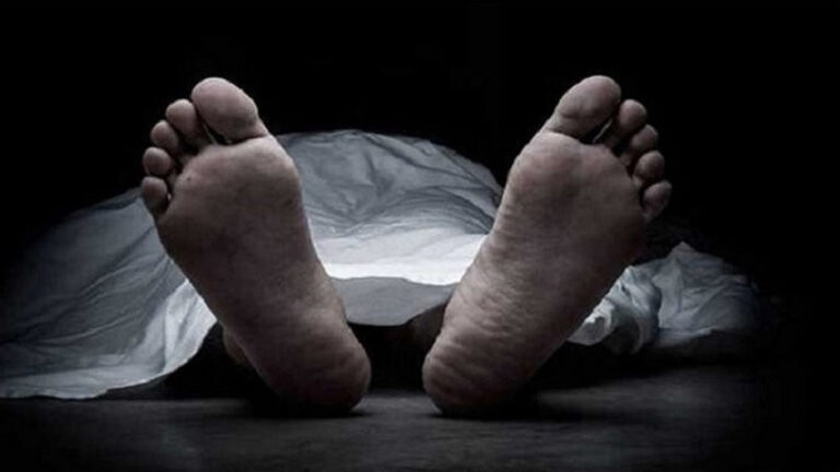 বটগাছের ডালে ঝুলছিল ট্রাক চালকের মরদেহ