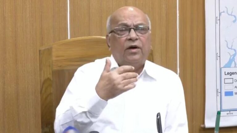 শেখ মুজিব ও জাতীয় চার নেতাসহ মুজিবনগর সরকারের সবাই মুক্তিযোদ্ধা: ফারুক ই আজম