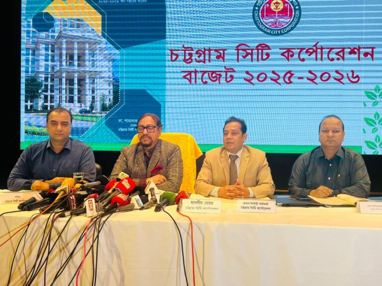 ঋণমুক্ত স্বনির্ভর চসিক গড়তে কাজ করছি: মেয়র ডা. শাহাদাত