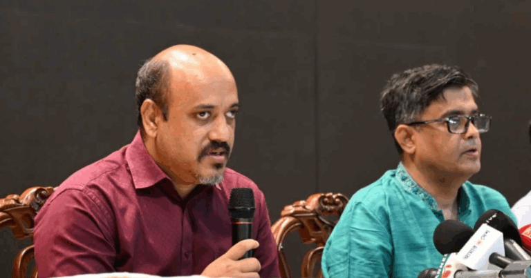 ভুল সংবাদ পরিবেশন করলে ব্যবস্থা: আজাদ মজুমদার