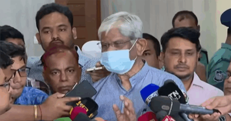 যুদ্ধ পর্যবেক্ষণ করছি, এখনই জ্বালানি তেলের দাম বাড়ছে না: অর্থ উপদেষ্টা