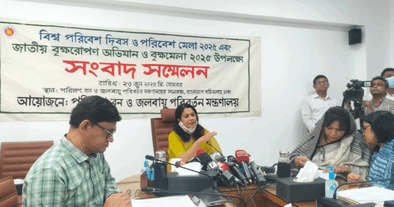 ‘মব’ বন্ধ করার চেষ্টা করছে সরকার: পরিবেশ উপদেষ্টা
