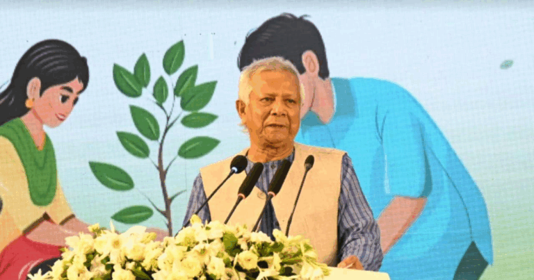 প্লাস্টিক এমন এক জিনিস, যার জন্ম আছে মৃত্যু নেই: প্রধান উপদেষ্টা