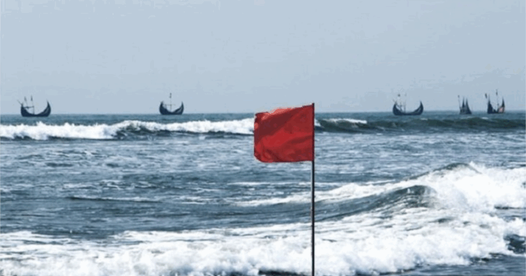 সাগরে লঘুচাপ, সমুদ্রবন্দরে ৩ নম্বর সতর্ক সংকেত