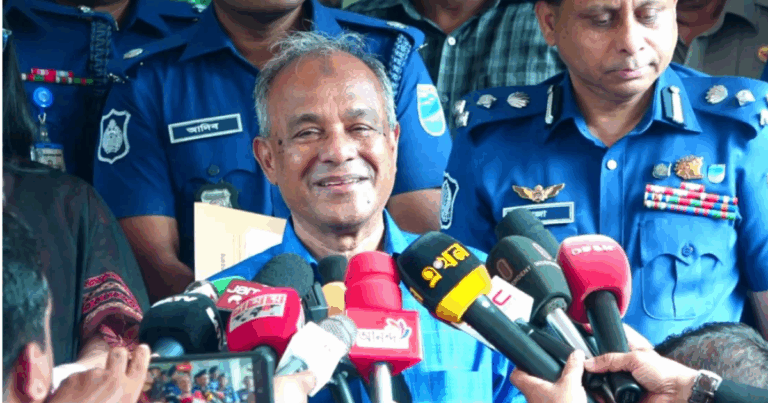 জনবান্ধব হতে পারলেই পুলিশের কলঙ্ক মুছে যাবে: স্বরাষ্ট্র উপদেষ্টা
