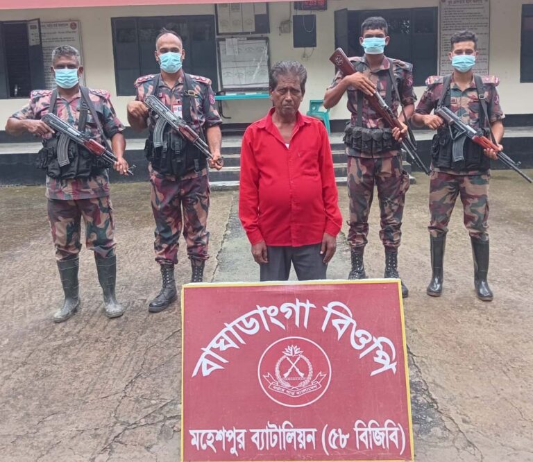 ঝিনাইদহ সীমান্তে ভারতীয় নাগরিক আটক