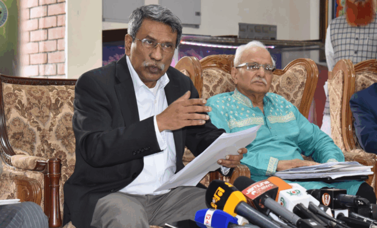 প্রধানমন্ত্রী হতে পারবেন না দলীয় প্রধান: ঐকমত্যে কমিশন