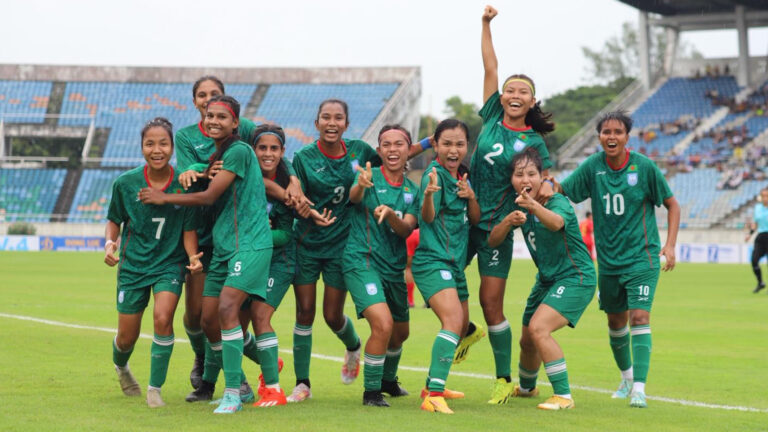 ঋতুপর্ণাদের ম্যাচসহ টিভিতে খেলার সূচি