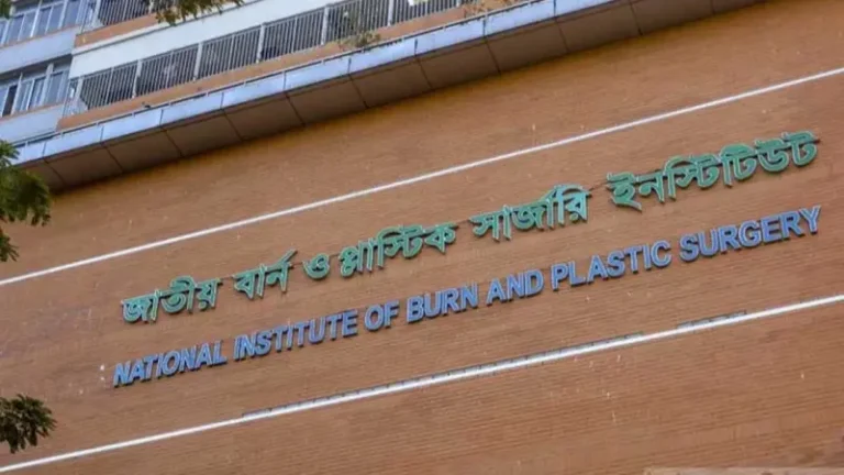 বিমান বিধ্বস্তের ঘটনায় মৃতের সংখ্যা বেড়ে ৩৫