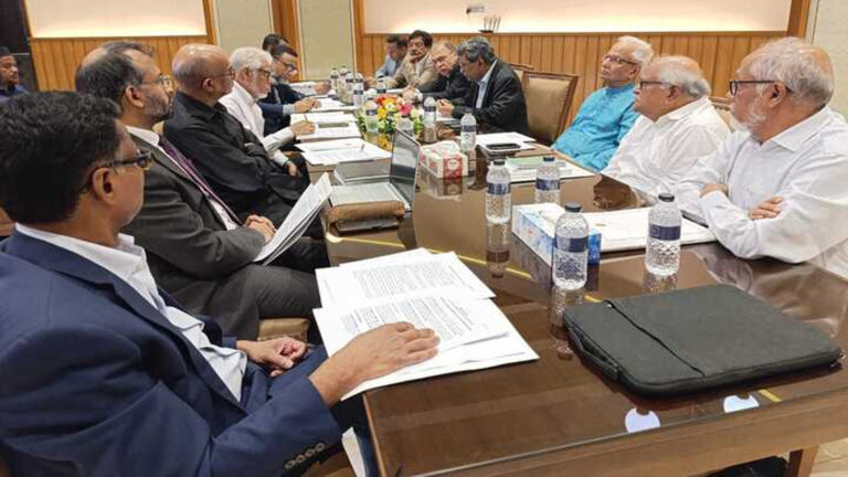 জুলাই সনদের বাস্তবায়নের পদ্ধতি নিয়ে ঐকমত্য কমিশনে বিশেষজ্ঞজনের বৈঠক