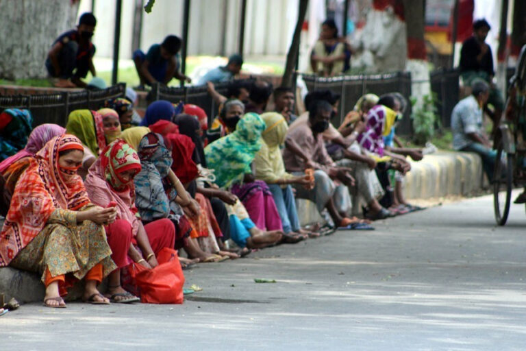 দেশে দারিদ্র্যের হার বেড়ে ২৭.৯৩ শতাংশ