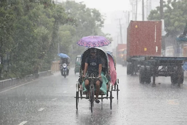 ৮ বিভাগেই বৃষ্টির সম্ভাবনা, কোথাও কোথাও হতে পারে ভারি বর্ষণ