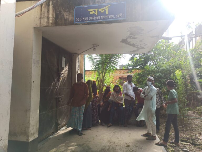 ছুরিকাঘাত ও সড়ক দুর্ঘটনায় ফেনীতে নিহত ২