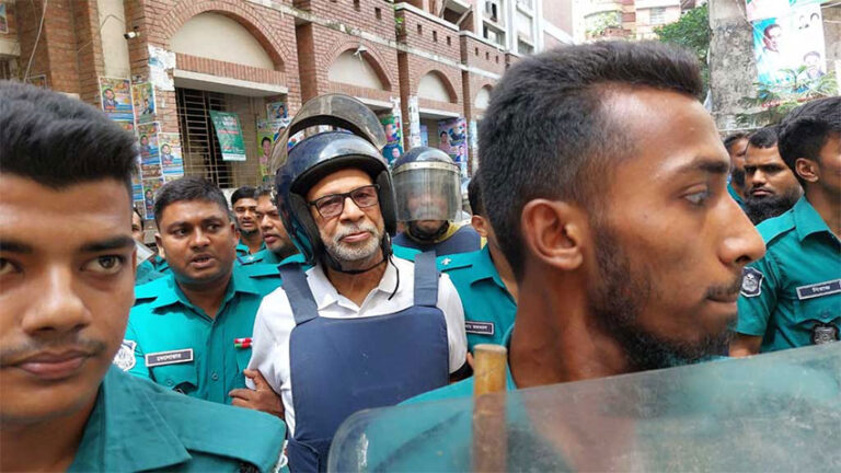 আদালতের প্রতি ‘আস্থা’ নেই বলে জামিন চাননি লতিফ সিদ্দিকী