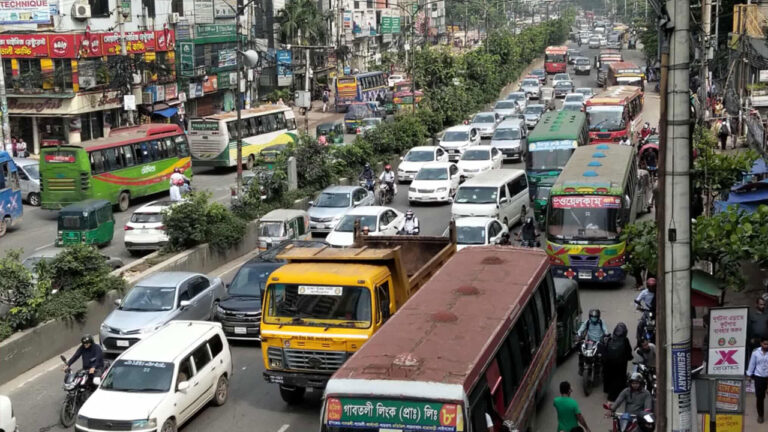 ছাত্রদল-এনসিপির সমাবেশ ঘিরে রাজধানীতে তীব্র যানজট