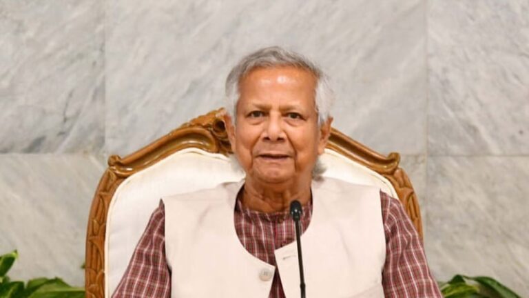 নির্বাচন নিয়ে বিকল্প ভাবলে জাতির জন্য খুবই বিপজ্জনক হবে: প্রধান উপদেষ্টা