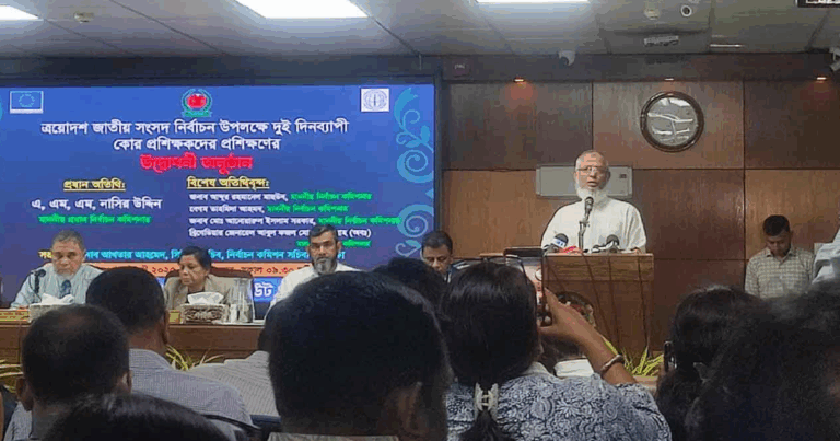 বাংলাদেশ ইতিহাসে সবচেয়ে ঝুঁকিপূর্ণ হবে ত্রয়োদশ নির্বাচন: ইসি আনোয়ারুল