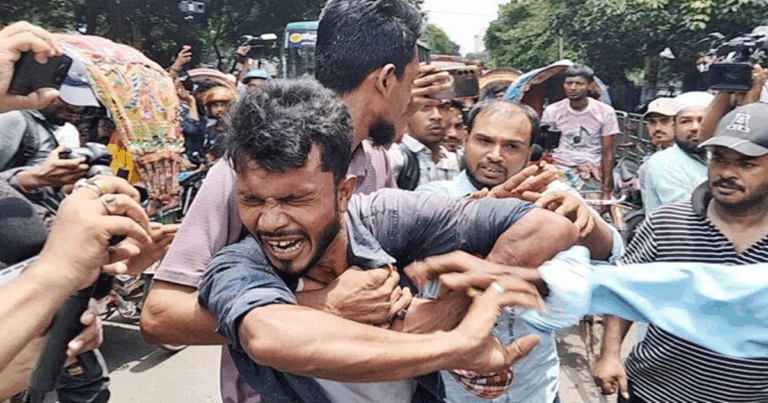 জামিন পেলেন ধানমন্ডি ৩২ নম্বরে গ্রেপ্তার সেই রিকশাচালক