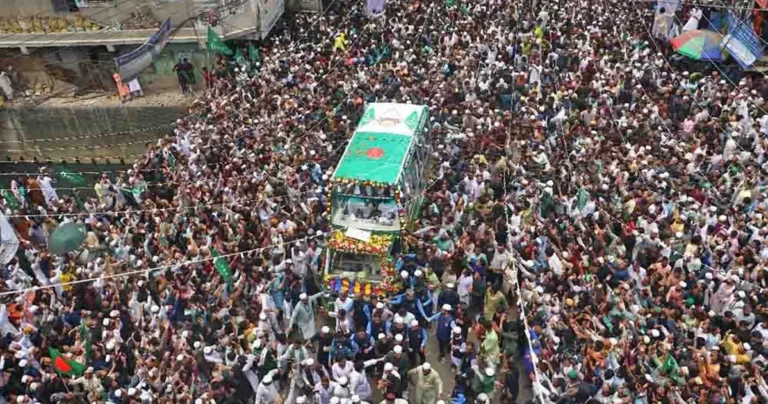 চট্টগ্রামে জশনে জুলুস র্যালিতে অংশ নিয়ে নিহত ২
