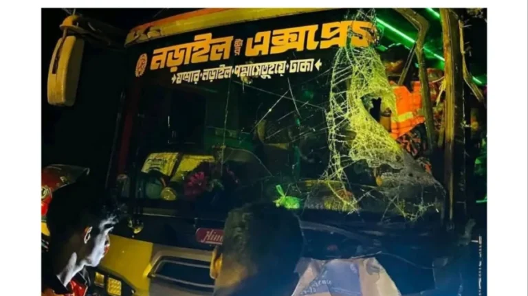 যশোরে বাস-ট্রাক দুর্ঘটনা, এসআই-স্বেচ্ছাসেবক দল নেতাসহ নিহত ৩