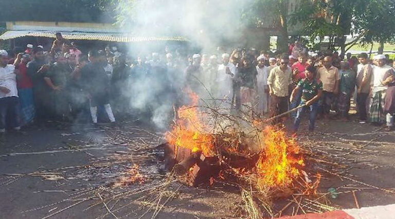 ‘নুরাল পাগলা’র দরবারে হামলার ঘটনায় মামলা