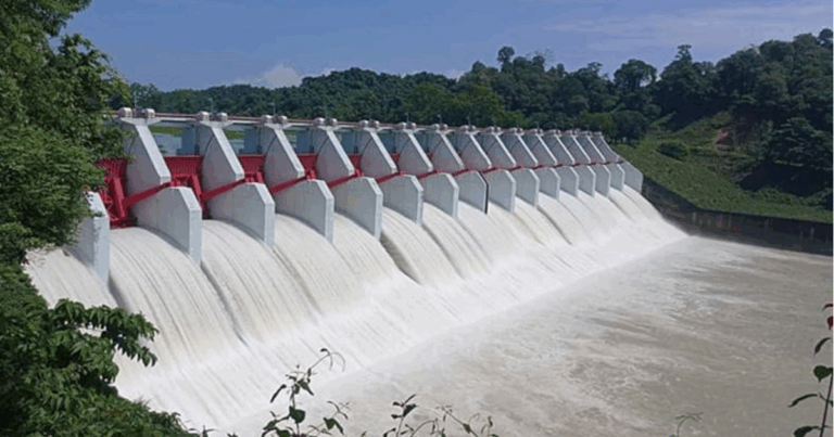 হ্রদের পানি কমায় বন্ধ করা হলো কাপ্তাই বাঁধের ১৬ জলকপাট