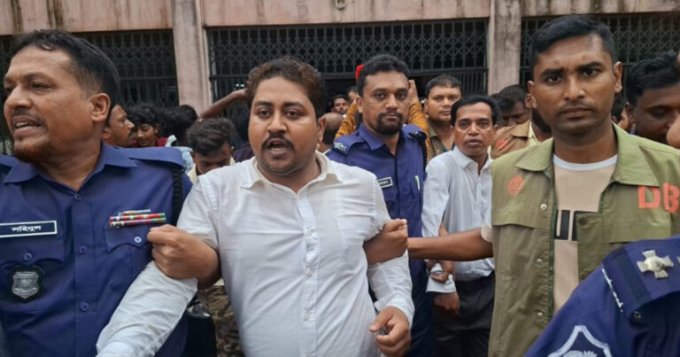 বরগুনায় বিএনপি অফিস ভাঙচুর মামলায় ১২ আইনজীবী কারাগারে