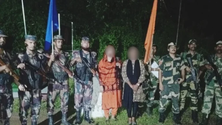 ফেনীতে দুই বাংলাদেশি নারীকে ফেরত দিল বিএসএফ