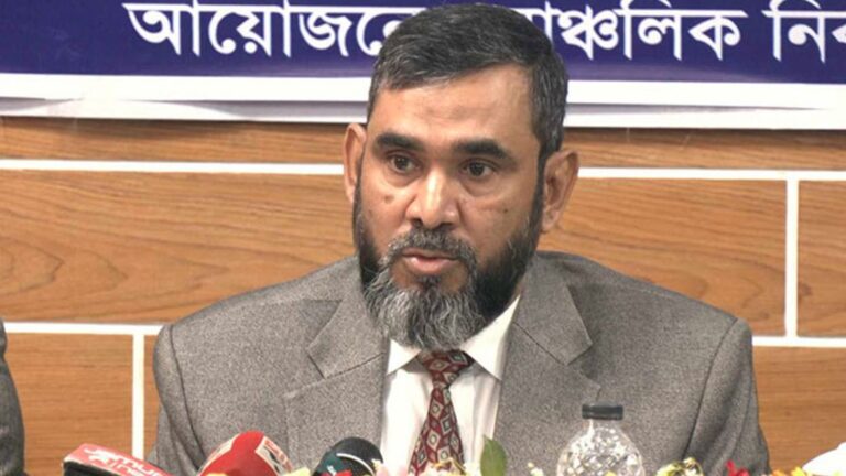 দেশে আর আগের মতো অনিয়মের নির্বাচন হবে না : ইসি সানাউল্লাহ