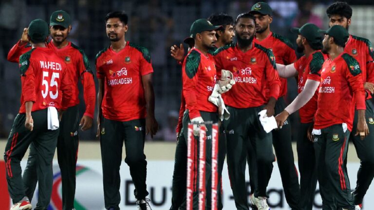 বাংলাদেশের বিপক্ষে মাঝারি সংগ্রহ হংকংয়ের