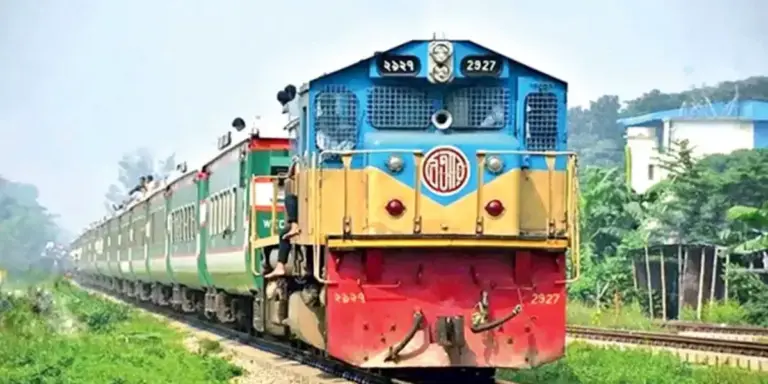 দুর্গাপূজার ছুটিতে ঢাকা-কক্সবাজার রুটে বিশেষ ট্যুরিস্ট ট্রেন