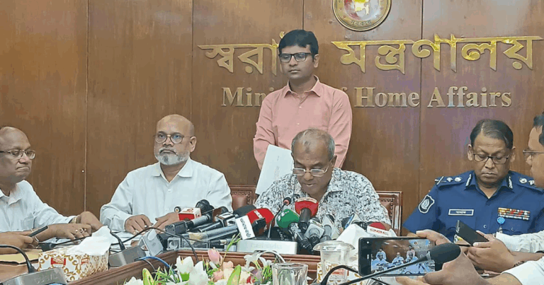 দুর্গাপূজা উপলক্ষ্যে ২৪ সেপ্টেম্বর থেকে মাঠে থাকবে আইনশৃঙ্খলা বাহিনী