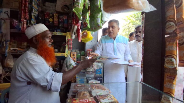 বিএনপির ৩১ দফা বাস্তবায়নে নাগরপুরে লিফলেট বিতরণ