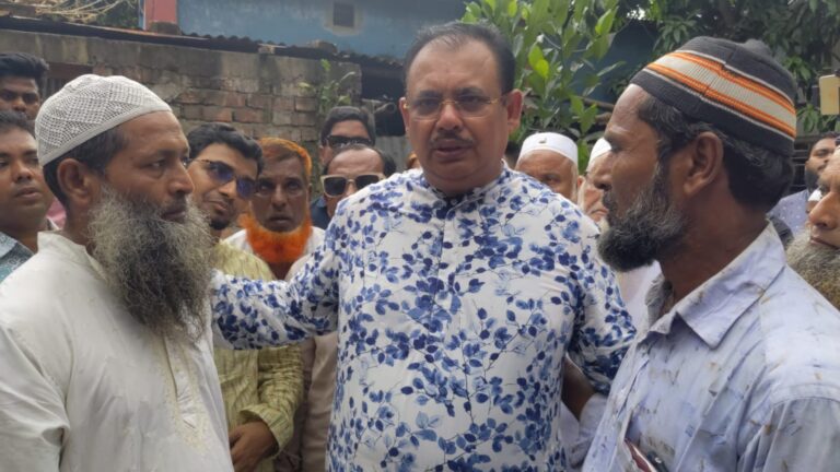 নিহত কালামের দুই সন্তানের লেখাপড়ার দায়িত্ব নিলেন বিএনপি নেতা