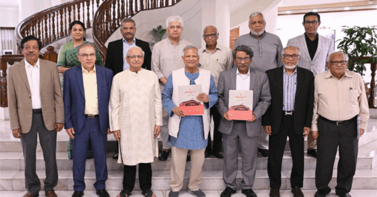 ‘জুলাই সনদ’ বাস্তবায়নের সুপারিশ প্রধান উপদেষ্টার কাছে জমা