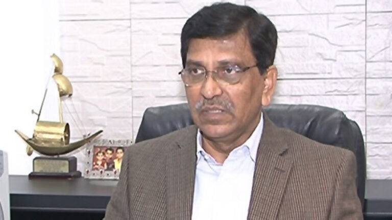 হানিফসহ চারজনকে ট্রাইব্যুনালে হাজিরে পত্রিকায় বিজ্ঞপ্তির নির্দেশ